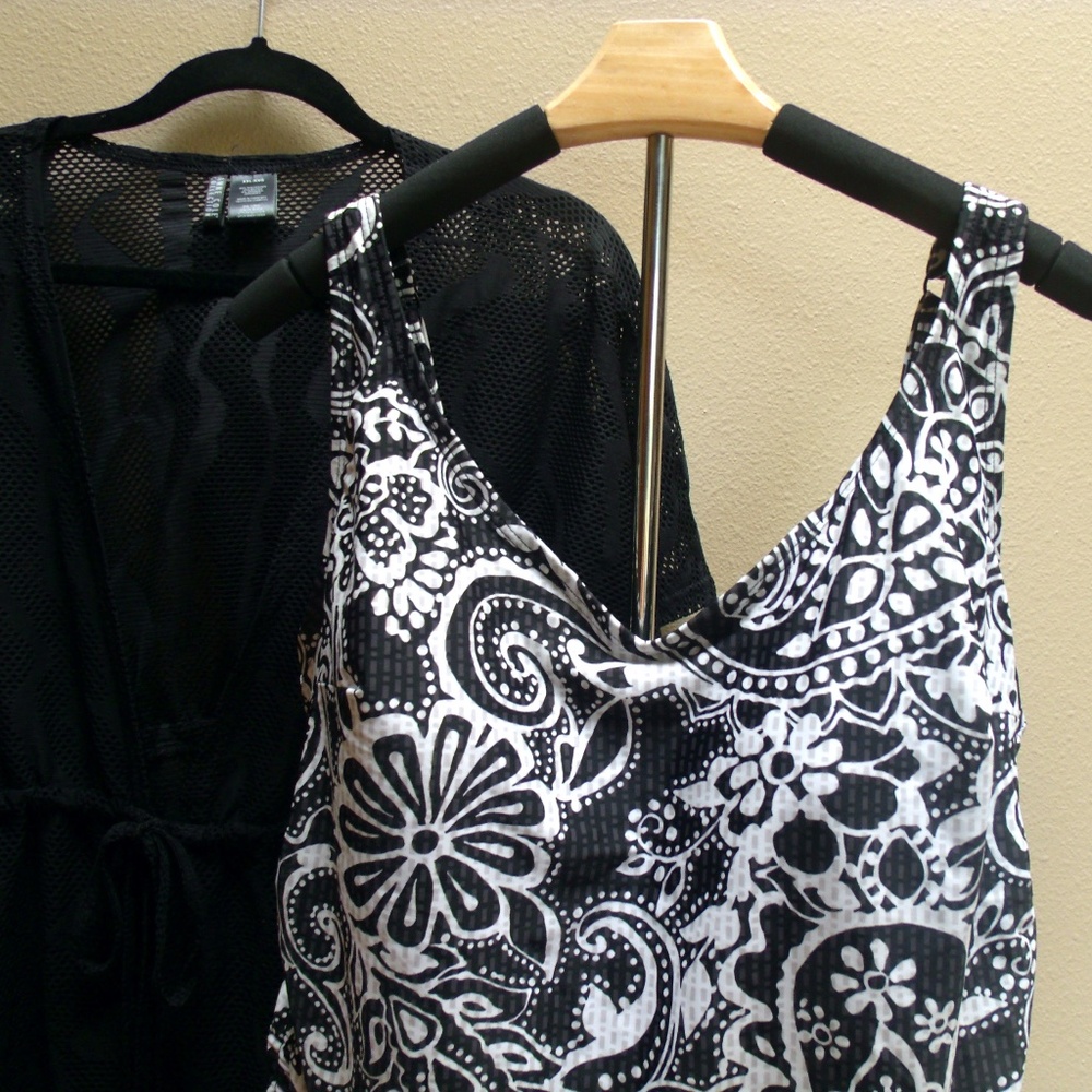 Croft and Barrow Tankini Swim Top Black White & Gray Sz 22W - Picture 4 of 9